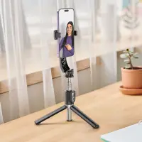 Selfie Stick Hoco K20 Prior for Devices 4.5"-7.0" 70mAh Length 980mm with Remote Control Black