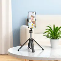 Four-Leg Holder and Selfie Stick Hoco K18 Wave for Devices 4.5"-7" 70mAh Height 97cm Black