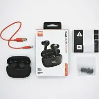 Wireless Hands Free JBL Wave Beam Buds with TalkThru up to 32 Hours Operation Time IP54 and Charging Case Black